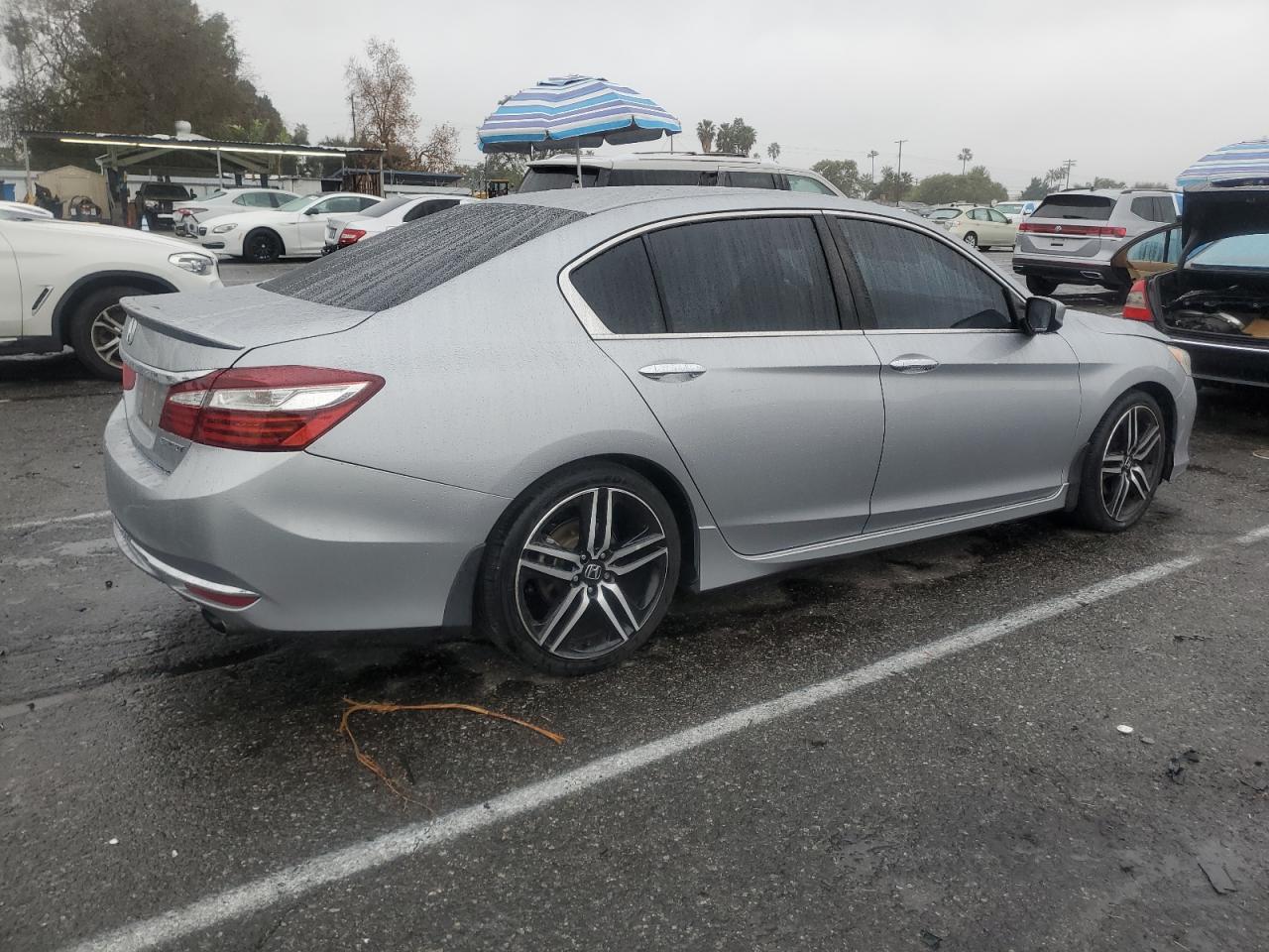 2017 Honda Accord VIN 1HGCR2F5XHA224787 Copart auction photo, all over damage thumbnail 3