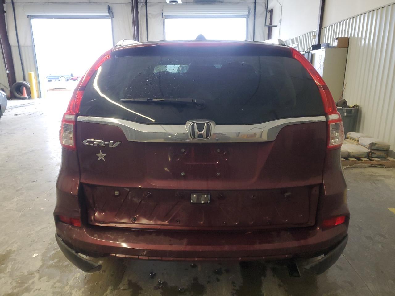 2015 Honda CR-V VIN 2HKRM3H78FH540724 Copart auction photo, rear end / minor dent/scratches damage thumbnail 6