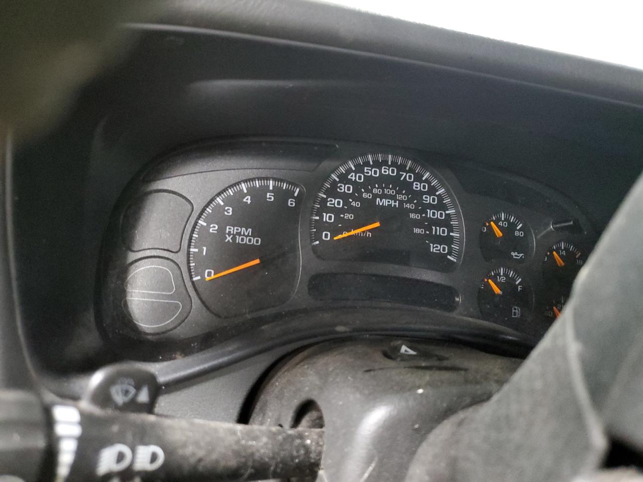 2004 Chevrolet Avalanche VIN 3GNEK12T54G232521 Copart auction photo, front end damage thumbnail 9