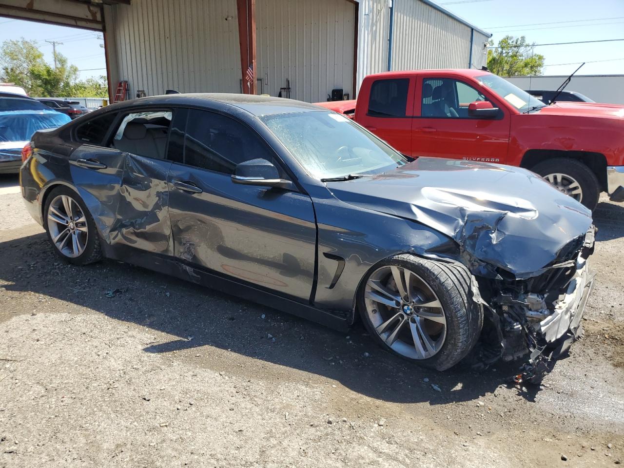 2015 BMW 4er VIN WBA4B1C50FD418355 Copart auction photo, front end / side damage thumbnail 4