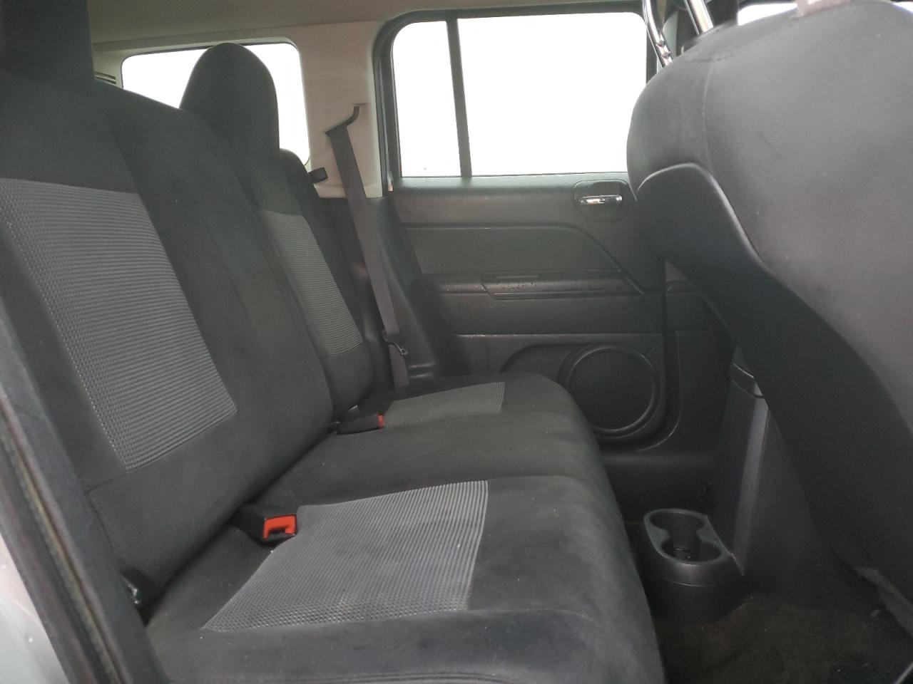 2016 Jeep Liberty (Patriot) VIN 1C4NJPBA7GD677101 Copart auction photo, side damage thumbnail 12
