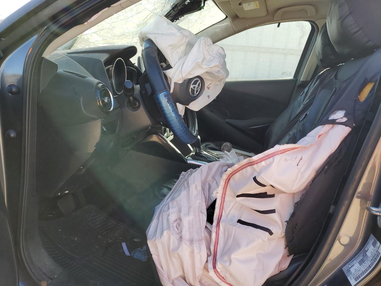 2017 Toyota Yaris VIN 3MYDLBYVXHY177128 Copart auction photo, all over damage thumbnail 7