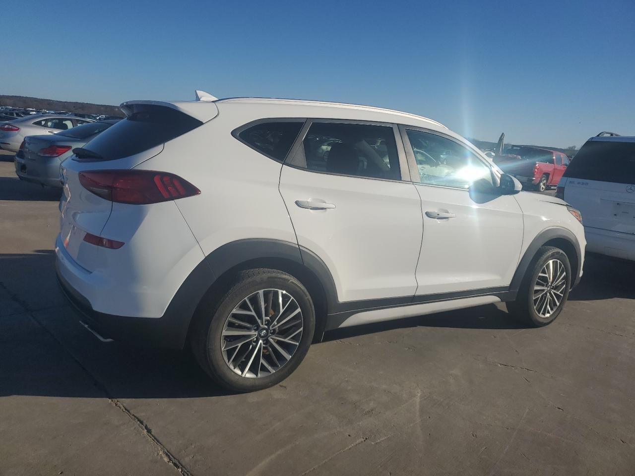 2019 Hyundai Tucson VIN KM8J33AL3KU984113 Copart auction photo, side / undercarriage damage thumbnail 3