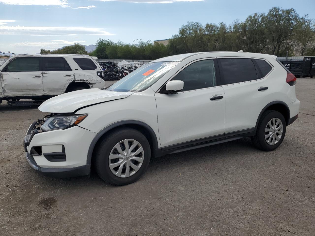 2018 Nissan Rogue VIN KNMAT2MT4JP590305