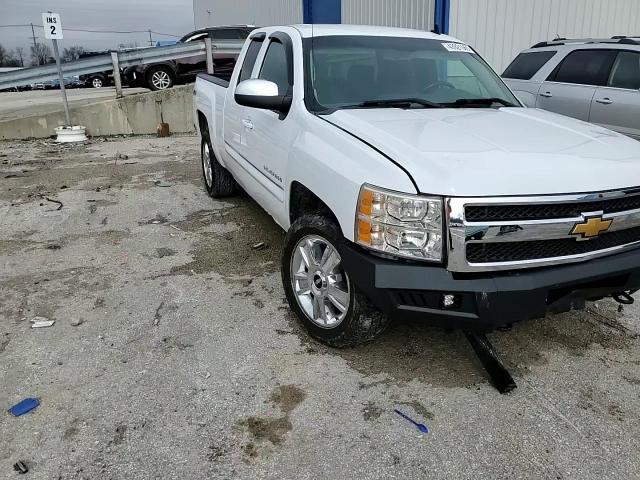 2013 Chevrolet Silverado VIN 1GCRKSE73DZ395442 Copart auction photo, front end / side damage thumbnail 13