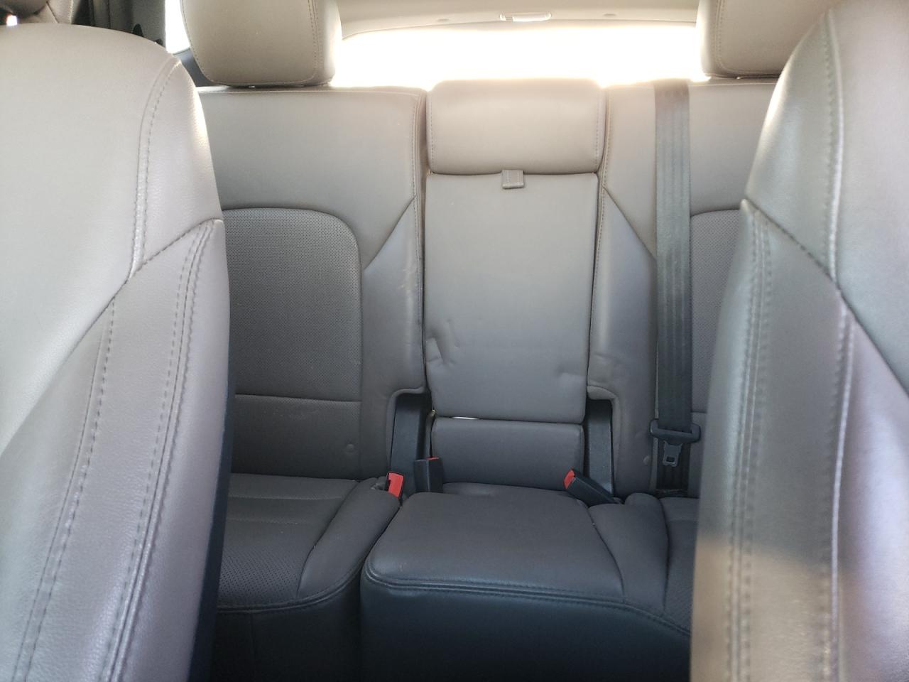 2017 Hyundai Santa Fe VIN 5XYZW4LA3HG395640 Copart auction photo, front end / side damage thumbnail 10