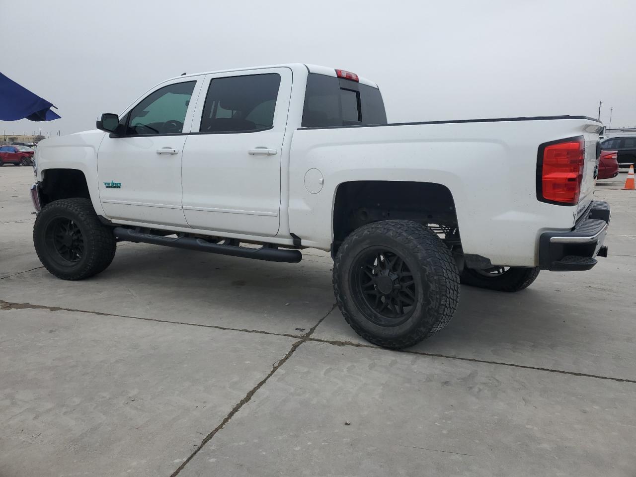 2018 Chevrolet Silverado VIN 3GCPCREC0JG647752 Copart auction photo, side / mechanical damage thumbnail 2