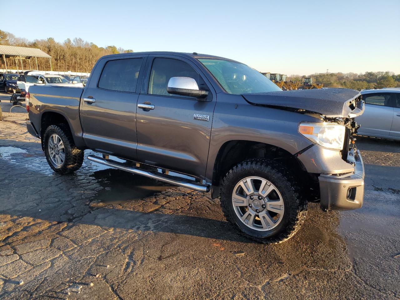2017 Toyota Tundra VIN 5TFAY5F11HX633801 Copart auction photo, front end damage thumbnail 4