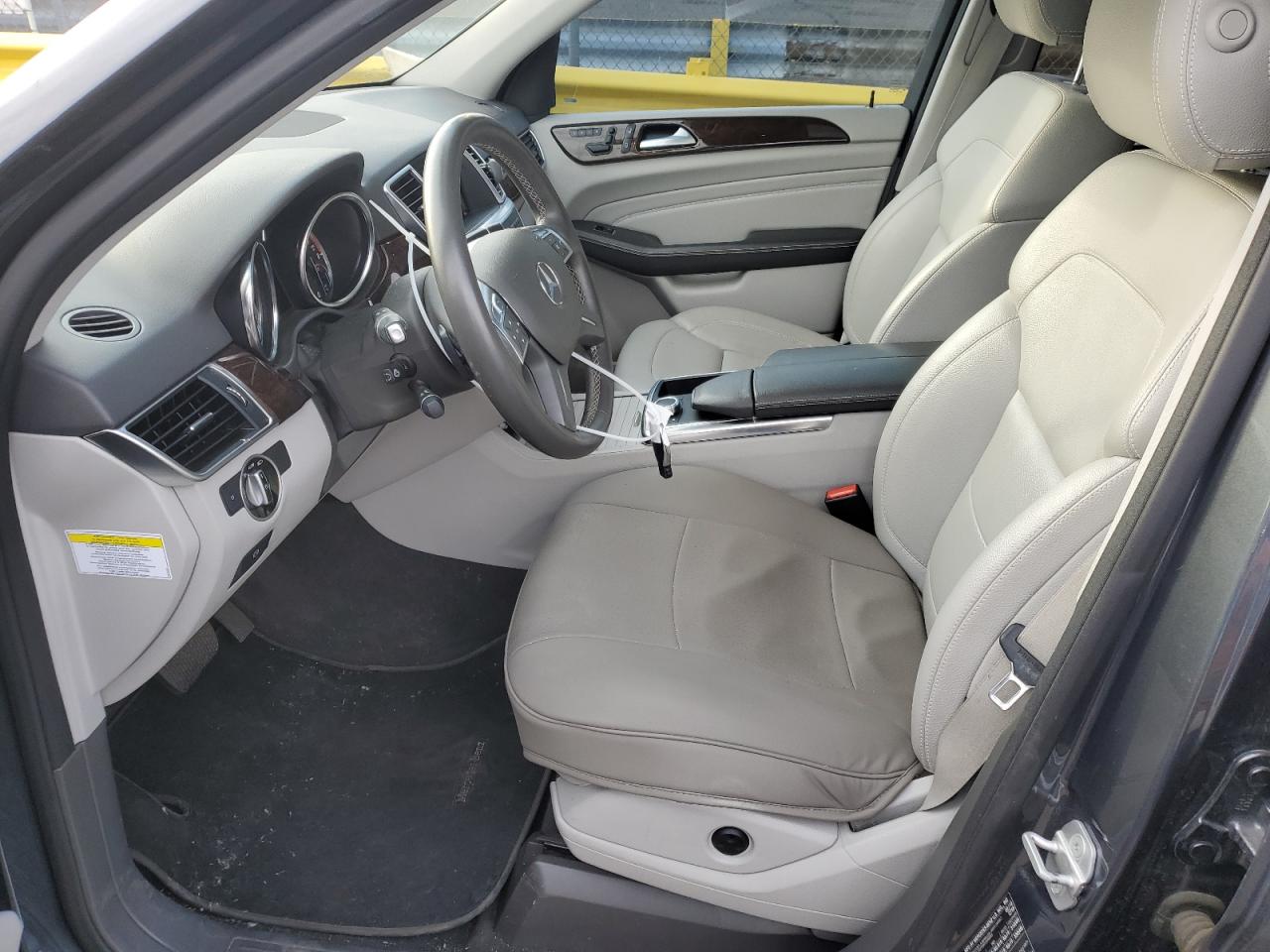 2012 Mercedes-Benz M-klasse VIN 4JGDA5HB8CA046879 Copart auction photo, front end damage thumbnail 7