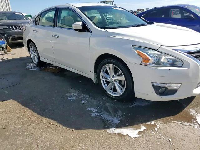 2015 Nissan Altima VIN 1N4AL3AP6FN400722 Copart auction photo, rear end / front end damage thumbnail 13