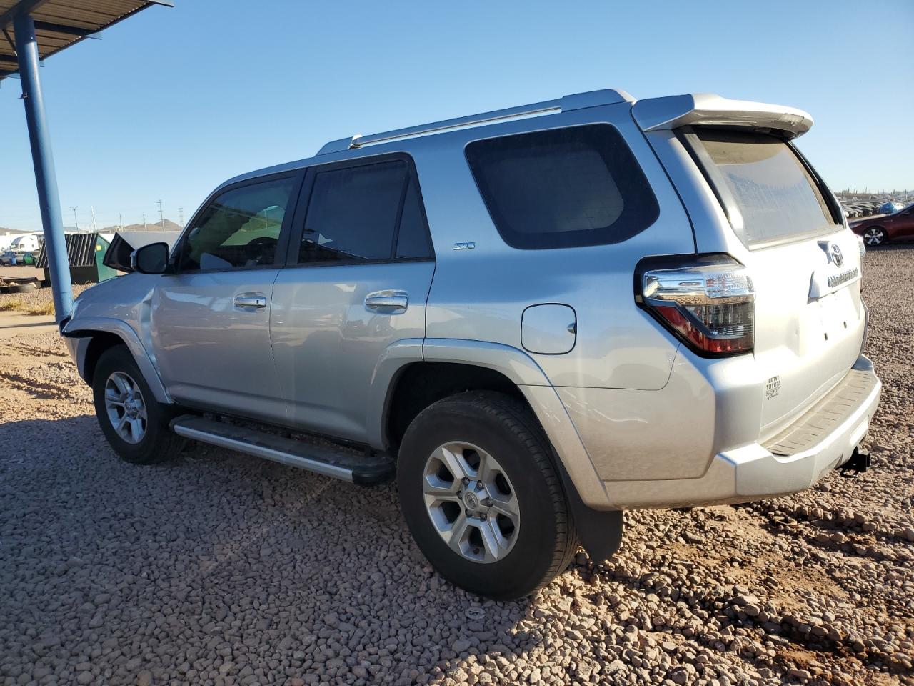 2015 Toyota 4Runner VIN JTEBU5JR1F5269493 Copart auction photo, front end damage thumbnail 2