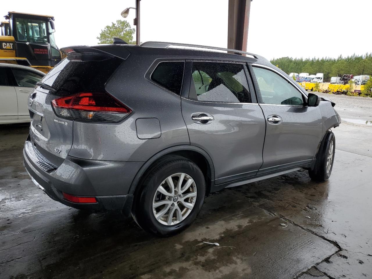 2018 Nissan Rogue VIN KNMAT2MT1JP597826 Copart auction photo, front end damage thumbnail 3