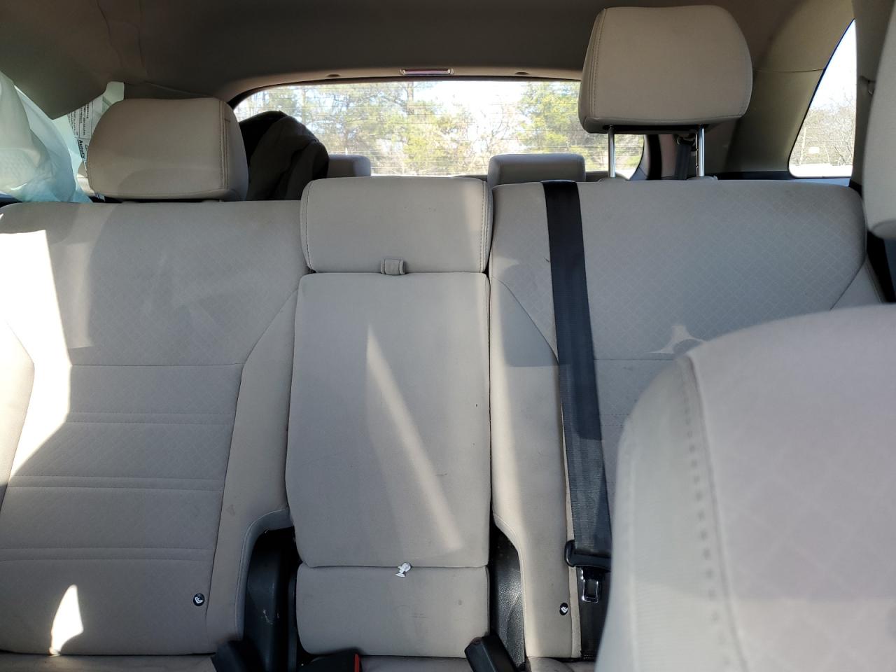 2019 KIA Sorento VIN 5XYPGDA54KG483145 Copart auction photo, side / minor dent/scratches damage thumbnail 10