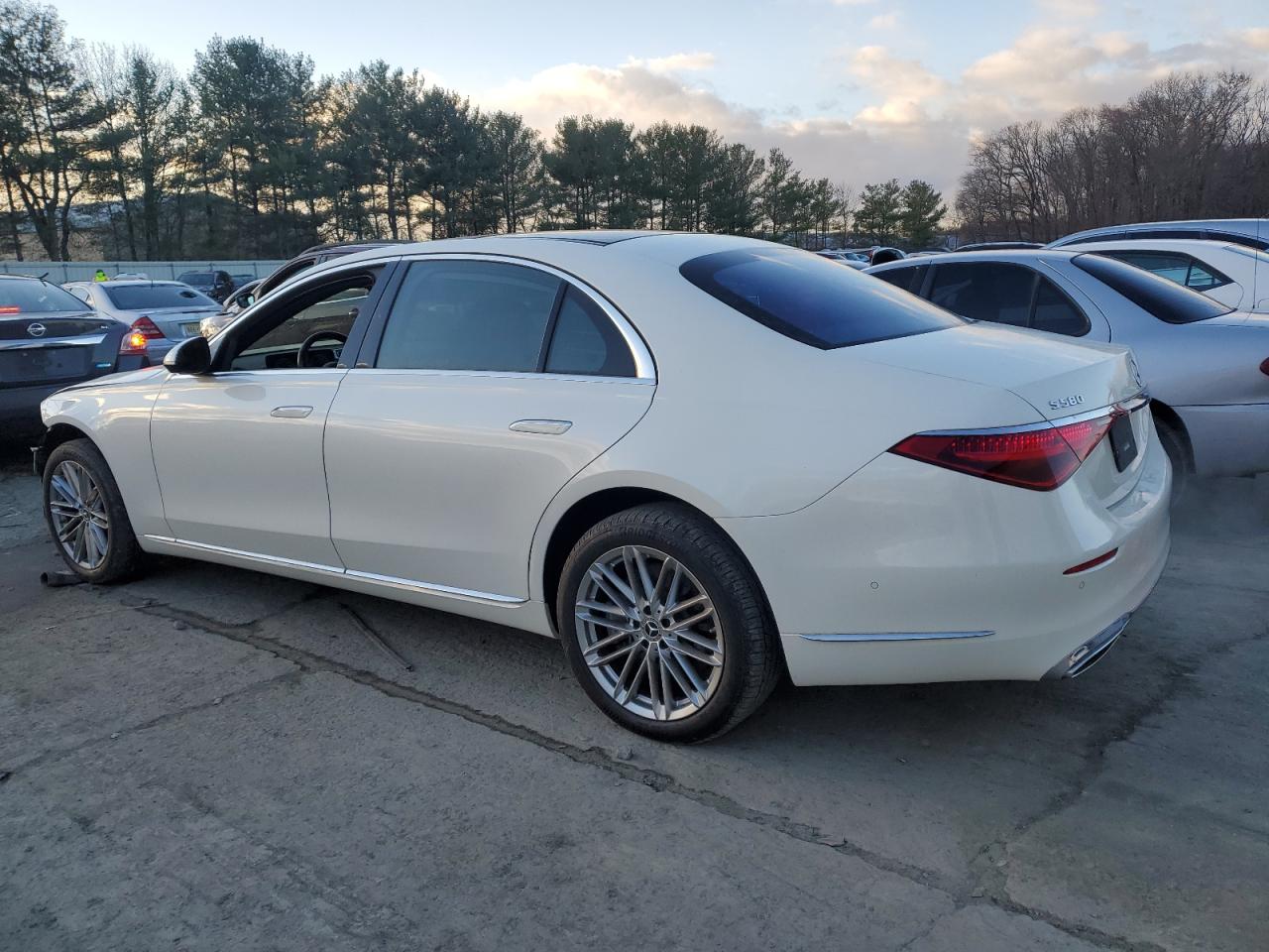 2022 Mercedes-Benz S-klasse VIN W1K6G7GB2NA129743 Copart auction photo, front end damage thumbnail 2