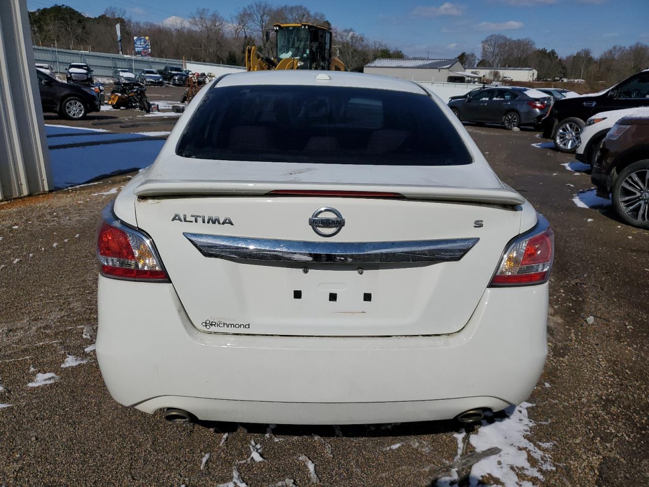 2015 Nissan Altima VIN 1N4AL3AP0FN395369 Copart auction photo, mechanical / minor dent/scratches damage thumbnail 6