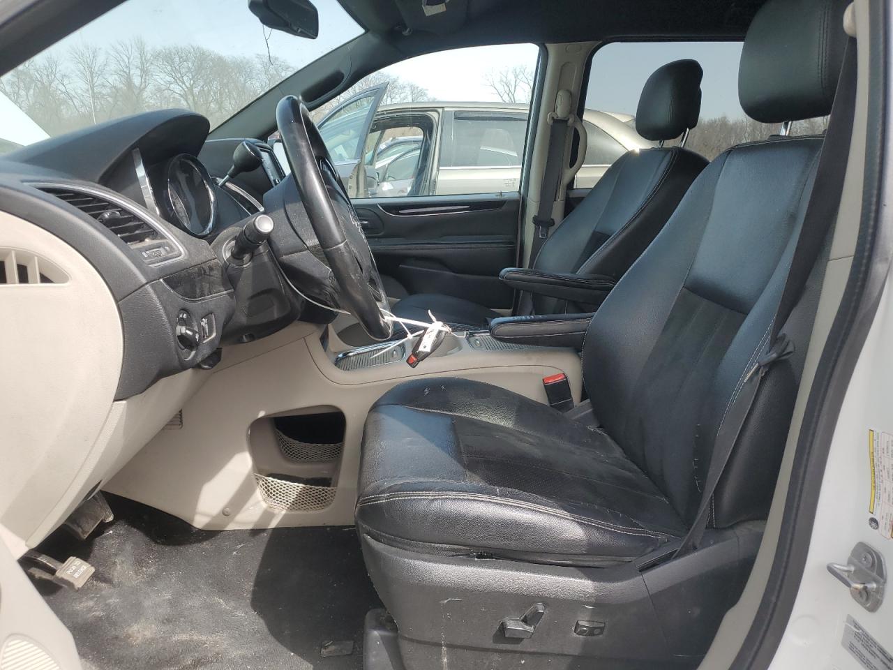 2017 Dodge Caravan VIN 2C4RDGCG8HR671673 Copart auction photo, front end damage thumbnail 7