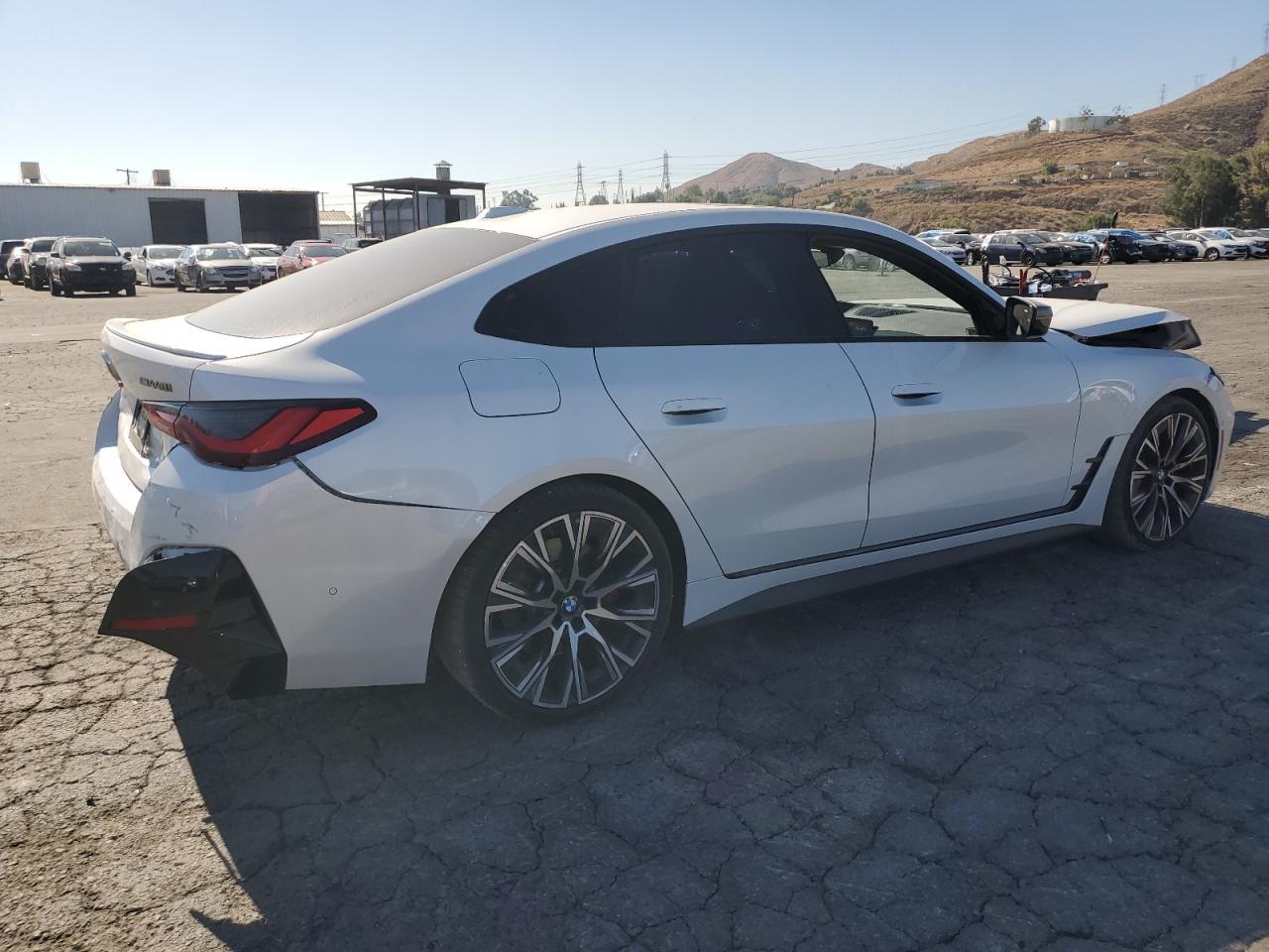 2022 BMW 4er VIN WBA13AW05NFN16803 Copart auction photo, front end damage thumbnail 3