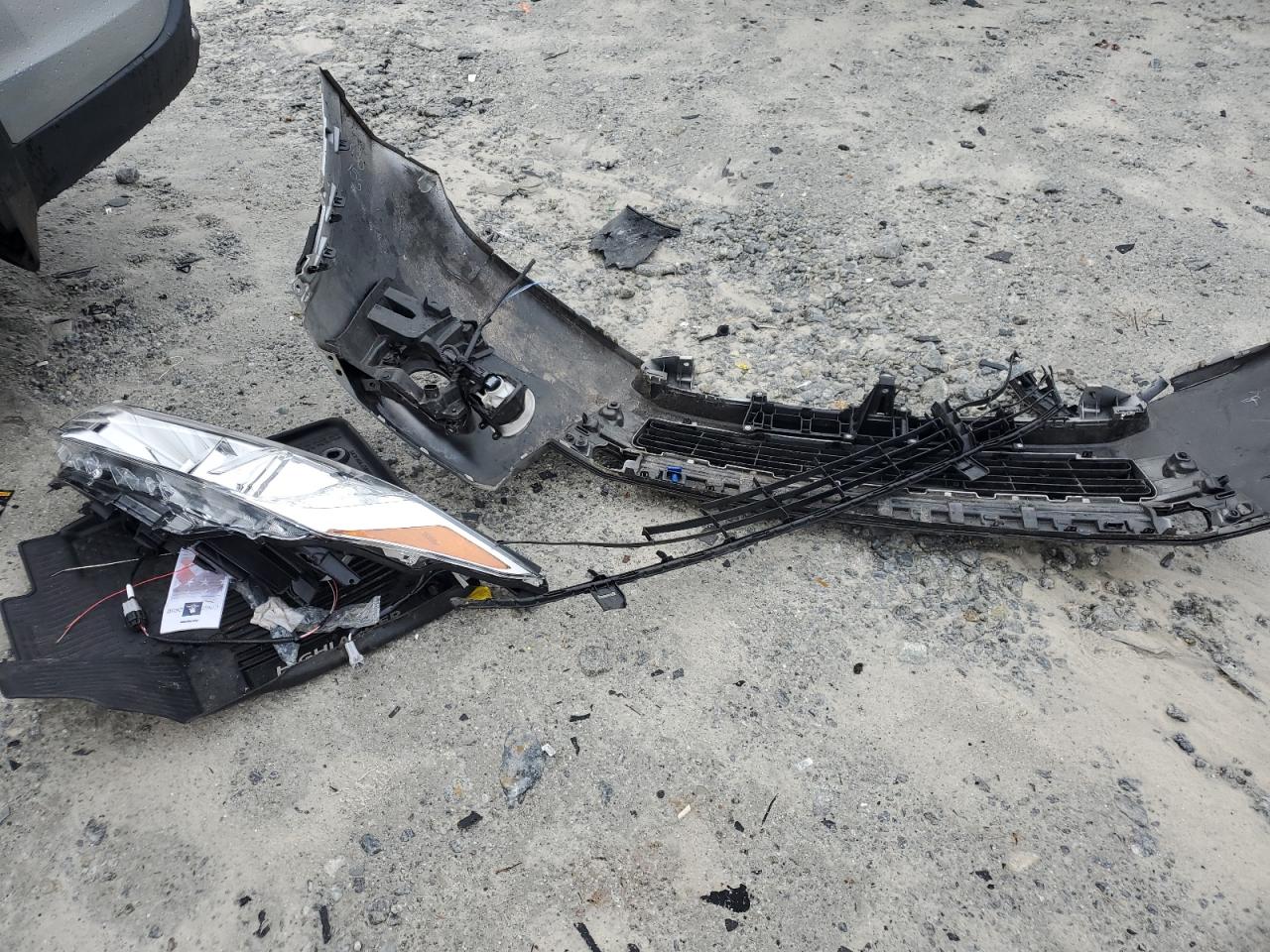 2019 Toyota Highlander VIN 5TDJGRFH7KS075540 Copart auction photo, front end damage thumbnail 13