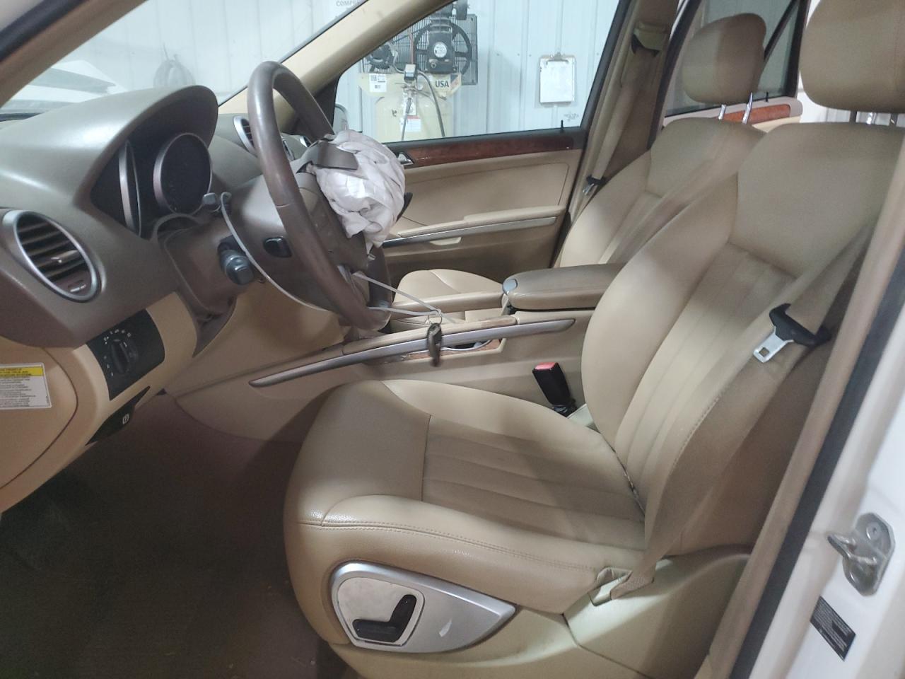 2008 Mercedes-Benz M-klasse VIN 4JGBB86E68A377390 Copart auction photo, front end / side damage thumbnail 7