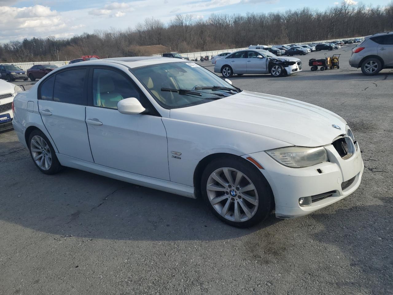 2011 BMW 3er VIN WBAPK7C54BA816664 Copart auction photo, front end / mechanical damage thumbnail 4