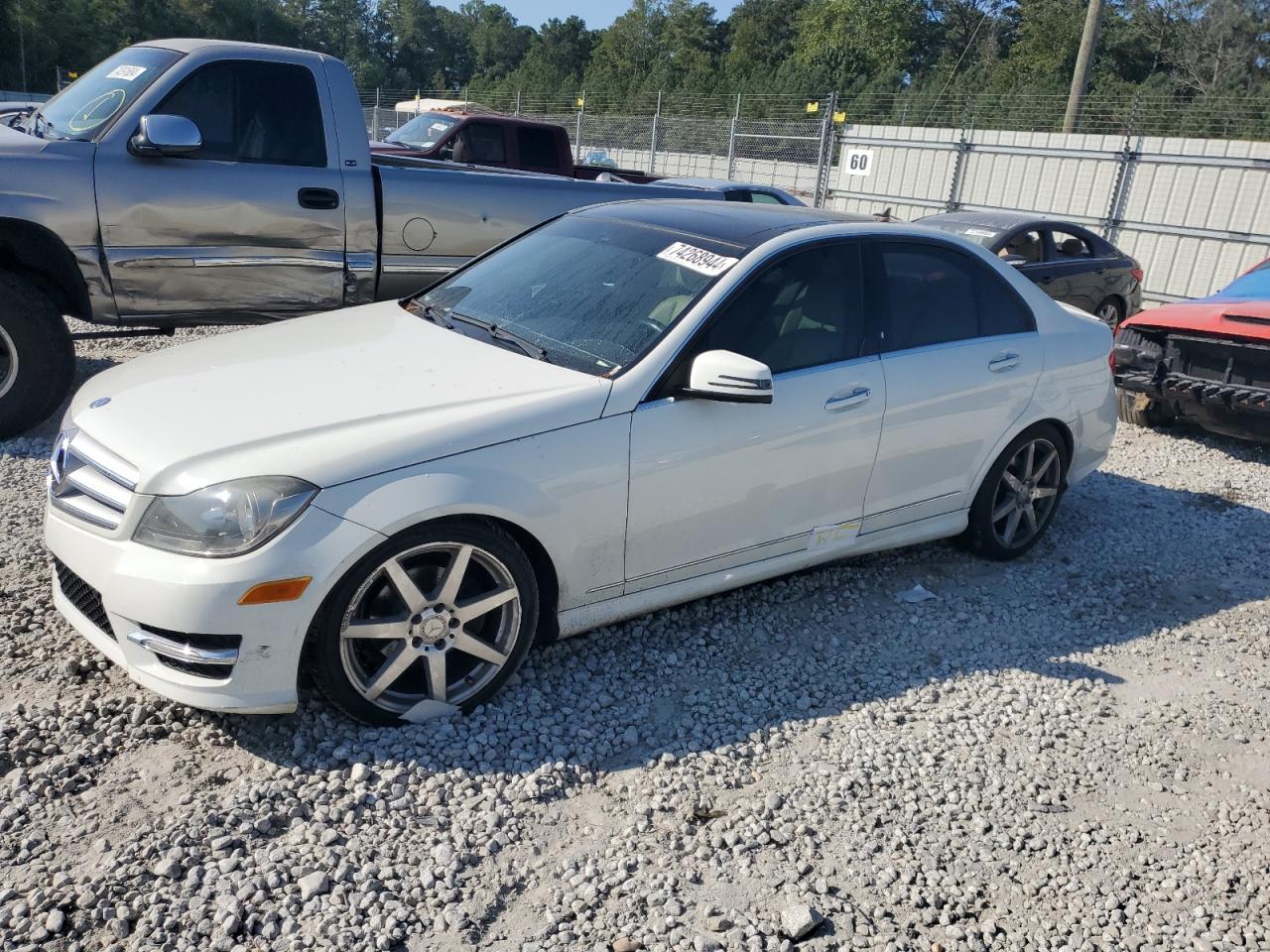 2012 Mercedes-Benz C-klasse VIN WDDGF8BB8CA706891