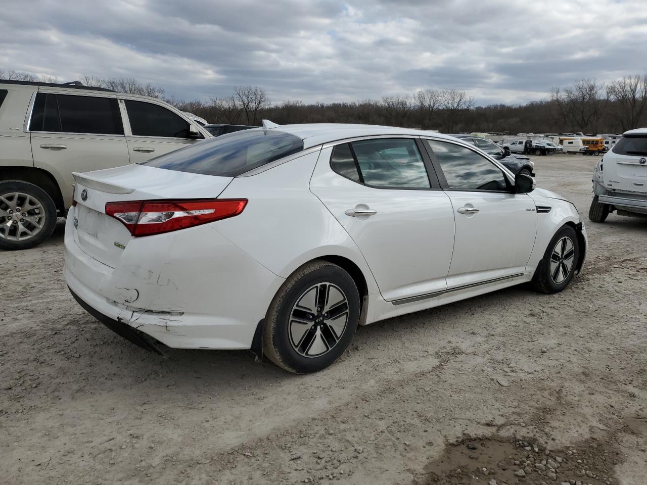 2013 KIA Optima VIN KNAGM4ADXD5062118 Copart auction photo, rear end / front end damage thumbnail 3