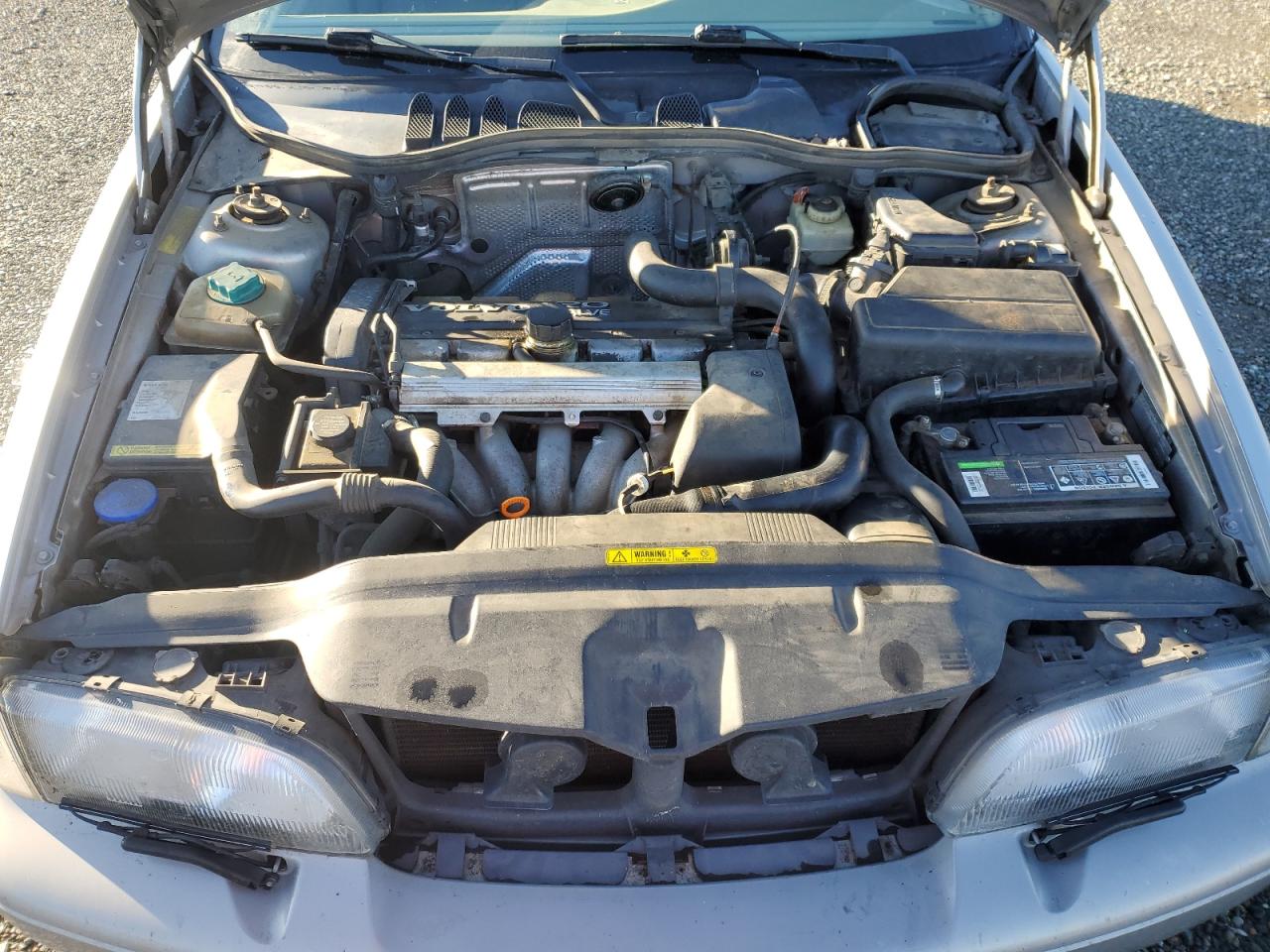 1998 Volvo V70 VIN YV1LW5679W2527717 Copart auction photo, undercarriage / rear end damage thumbnail 13