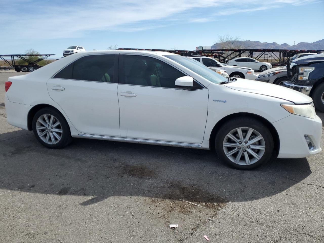 2014 Toyota Camry VIN 4T1BD1FK1EU108084 Copart auction photo, minor dent/scratches damage thumbnail 4