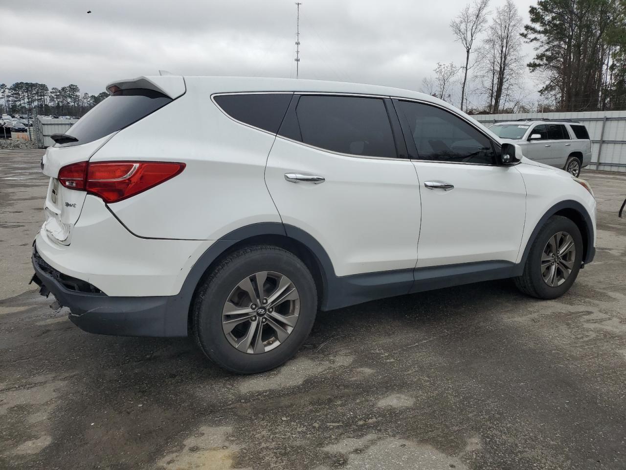 2015 Hyundai Santa Fe VIN 5XYZT3LB7FG258290 Copart auction photo, rear end / front end damage thumbnail 3