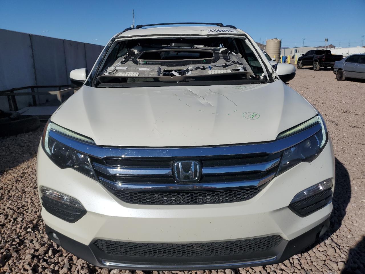 2016 Honda Pilot VIN 5FNYF6H9XGB062461 Copart auction photo, normal wear damage thumbnail 5