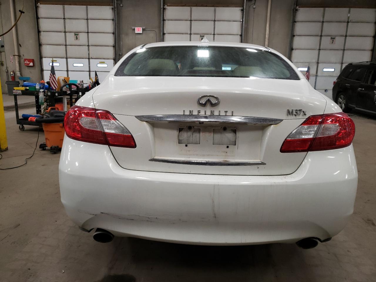 2011 Infiniti M VIN JN1BY1AR6BM372350 Copart auction photo, all over damage thumbnail 6