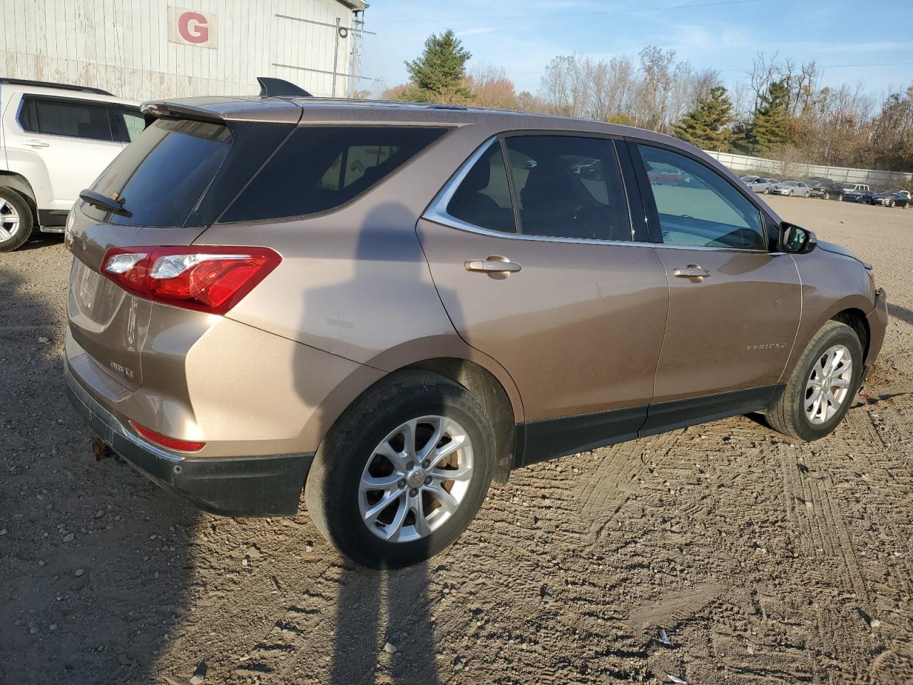 2019 Chevrolet Equinox VIN 2GNAXUEV9K6158835 Copart auction photo, front end / minor dent/scratches damage thumbnail 3