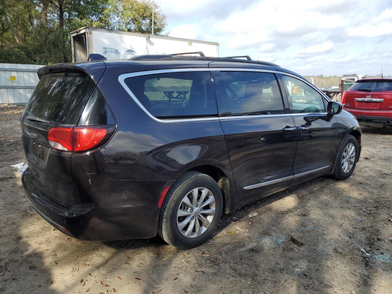 2017 Chrysler Pacifica VIN 2C4RC1BG9HR720025 Copart auction photo, front end damage thumbnail 3