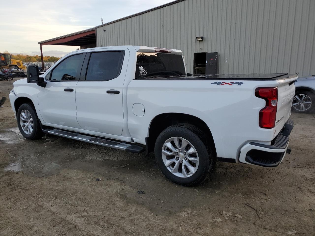2021 Chevrolet Silverado VIN 3GCUYBEF4MG354382 Copart auction photo, rear end / front end damage thumbnail 2