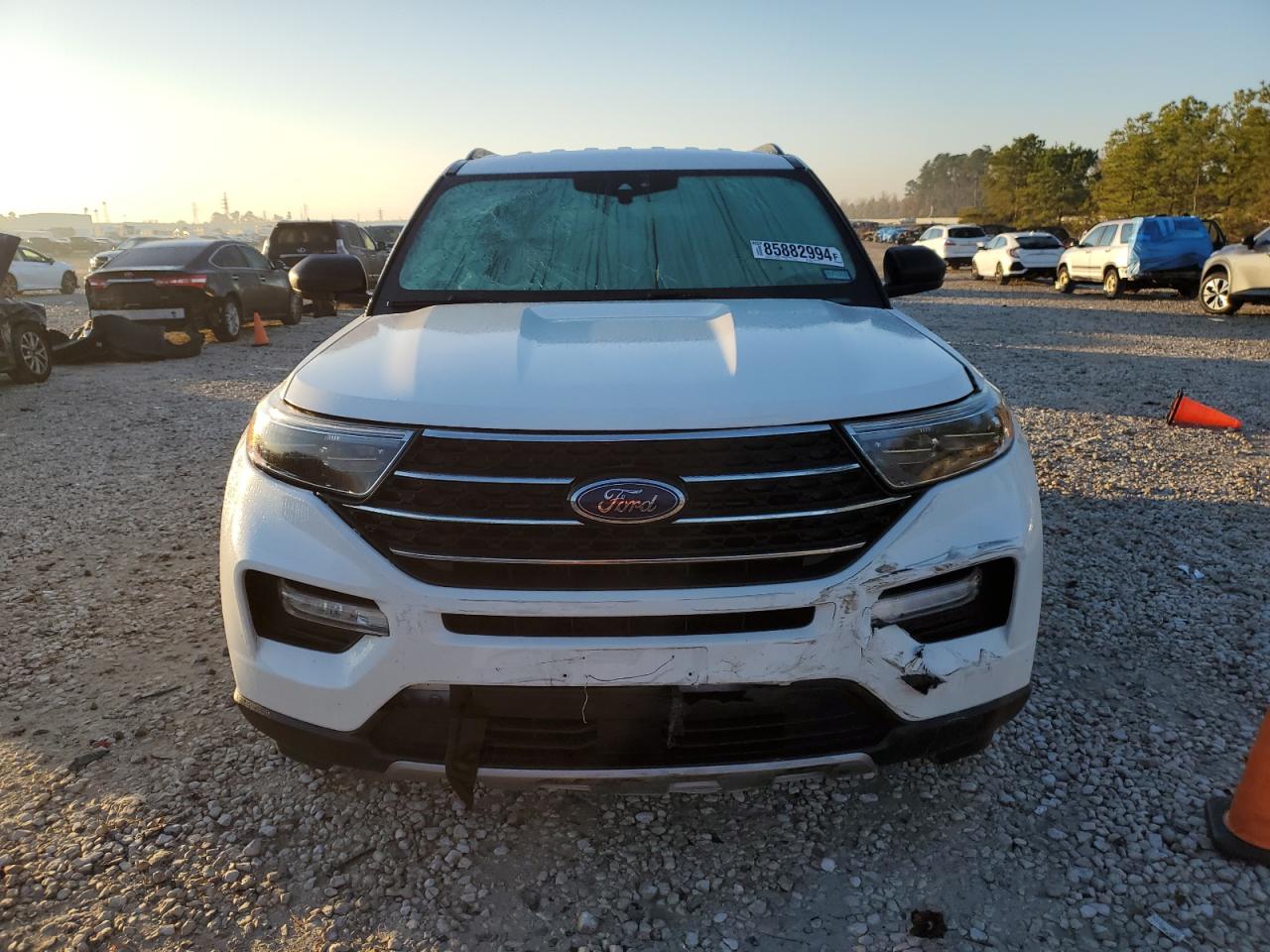 2020 Ford Explorer VIN 1FMSK7DH9LGC45639 Copart auction photo, front end / minor dent/scratches damage thumbnail 5