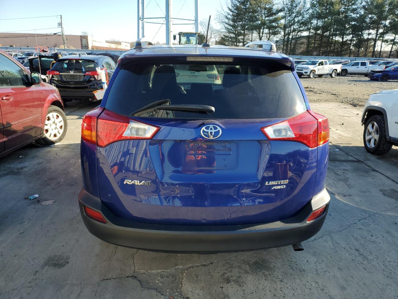 2015 Toyota RAV 4 VIN 2T3DFREV8FW369198 Copart auction photo, front end / minor dent/scratches damage thumbnail 6