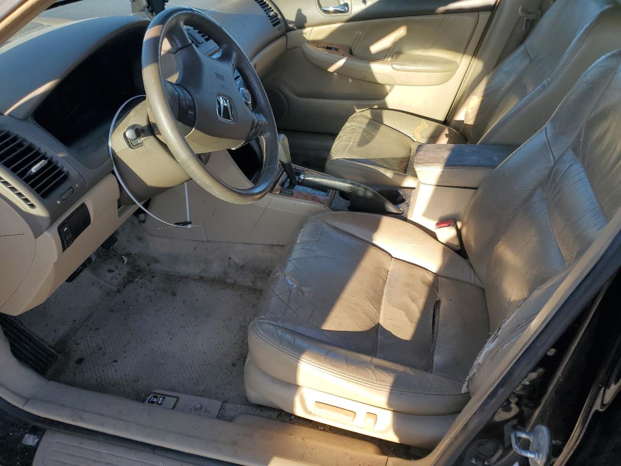2004 Honda Accord VIN 1HGCM56894A056628 Copart auction photo, all over damage thumbnail 7