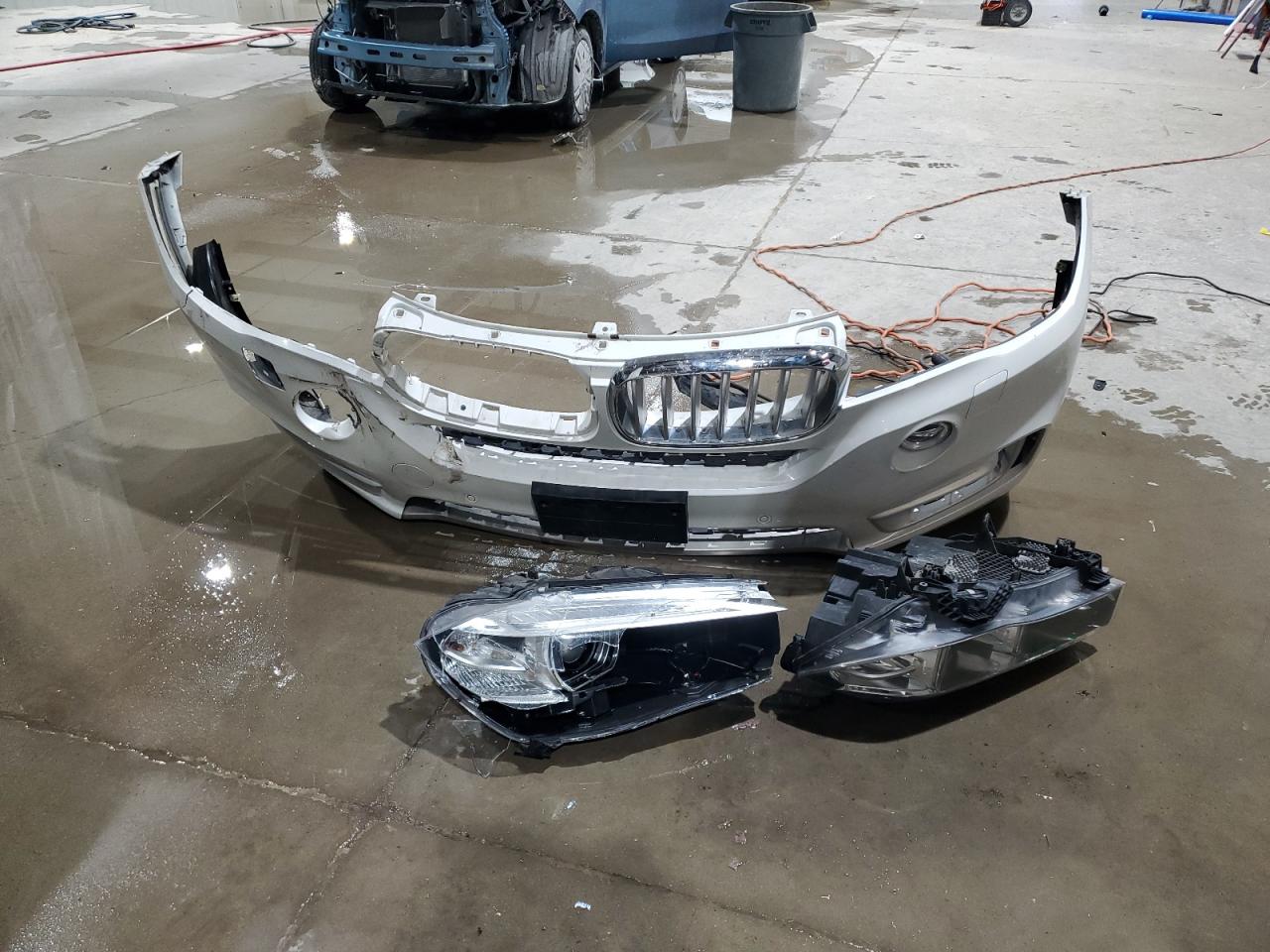 2017 BMW X5 VIN 5UXKT0C55H0S79804 Copart auction photo, front end damage thumbnail 13