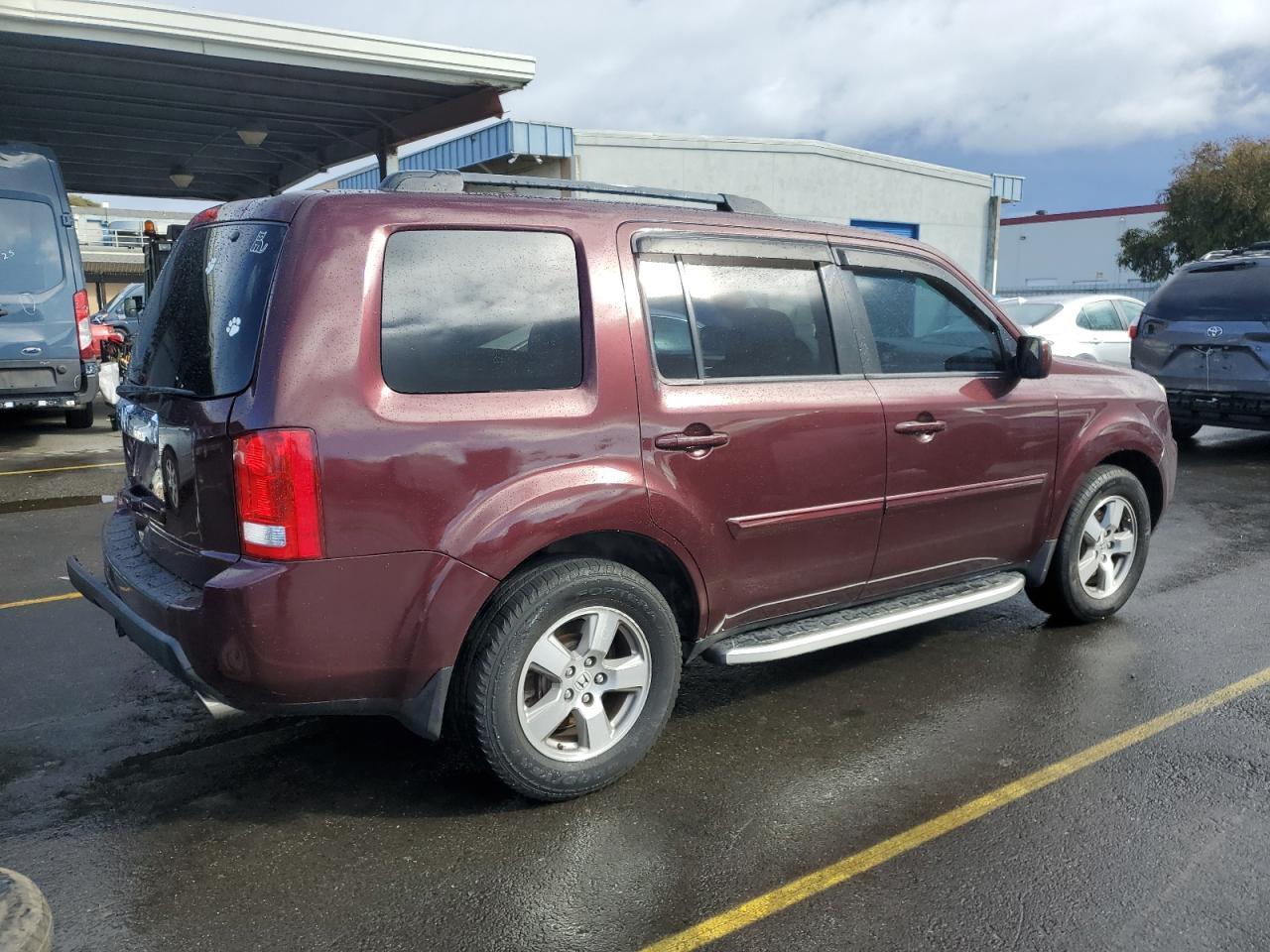 2010 Honda Pilot VIN 5FNYF3H43AB001558 Copart auction photo, rear end damage thumbnail 3