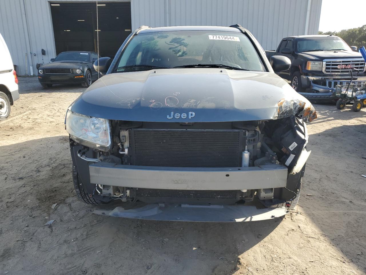 2011 Jeep Compass VIN 1J4NT1FA3BD190367 Copart auction photo, front end / rear end damage thumbnail 5