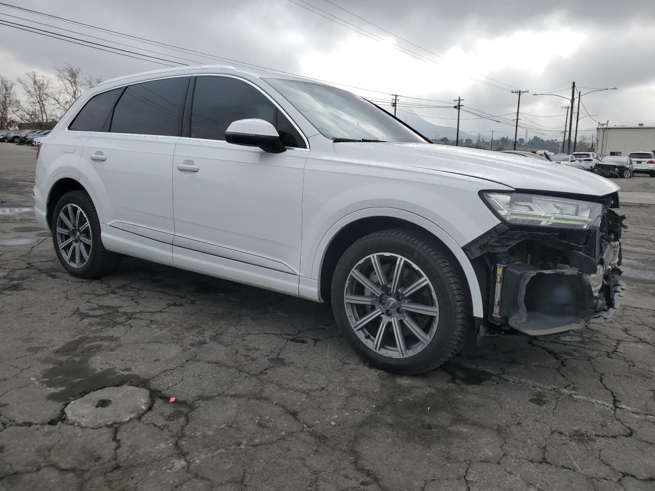 2019 Audi Q7 VIN WA1LAAF71KD008828 Copart auction photo, front end damage thumbnail 4