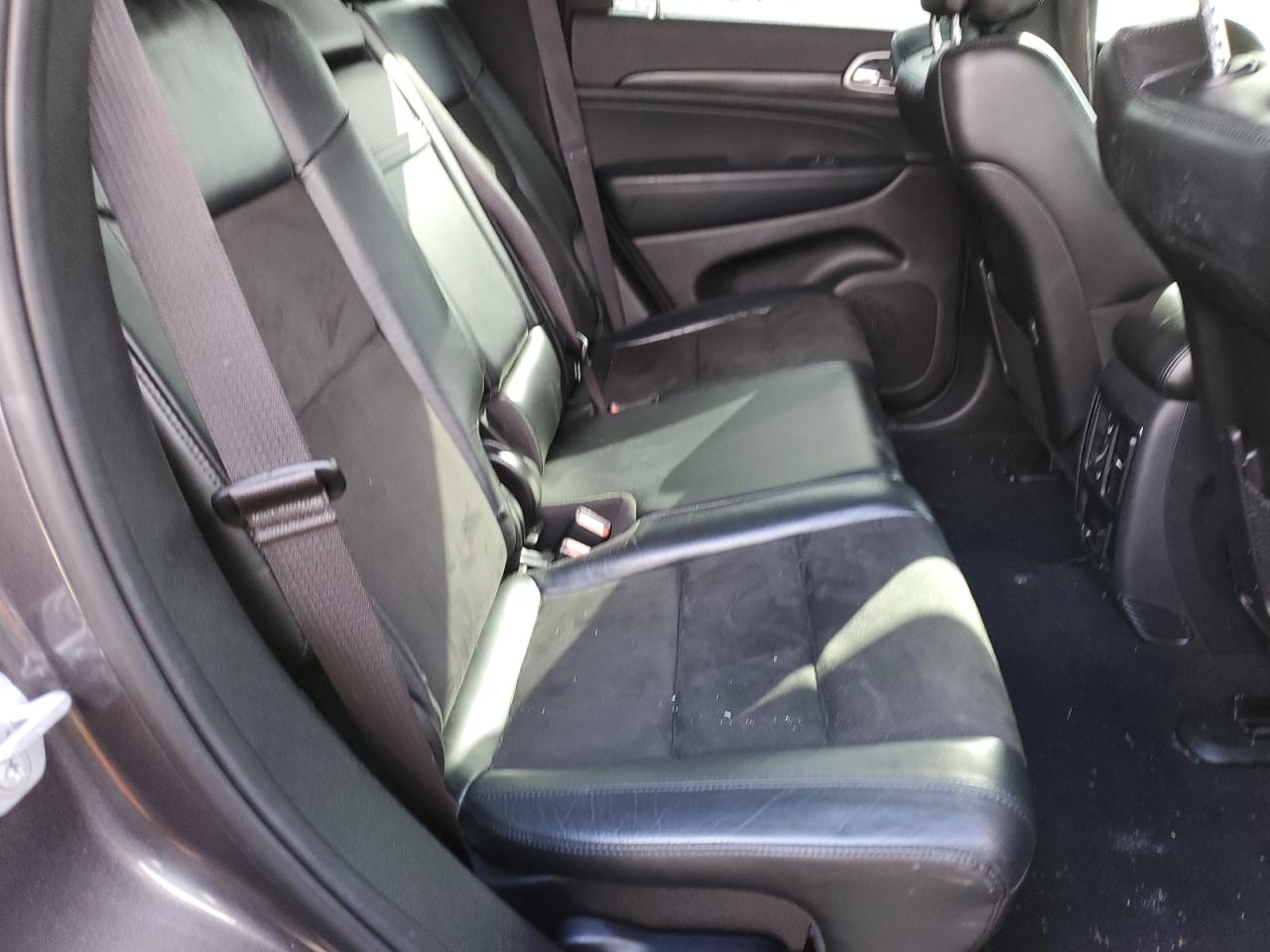2019 Jeep Grand Cherokee VIN 1C4RJFAG4KC812471 Copart auction photo, vandalism / minor dent/scratches damage thumbnail 11