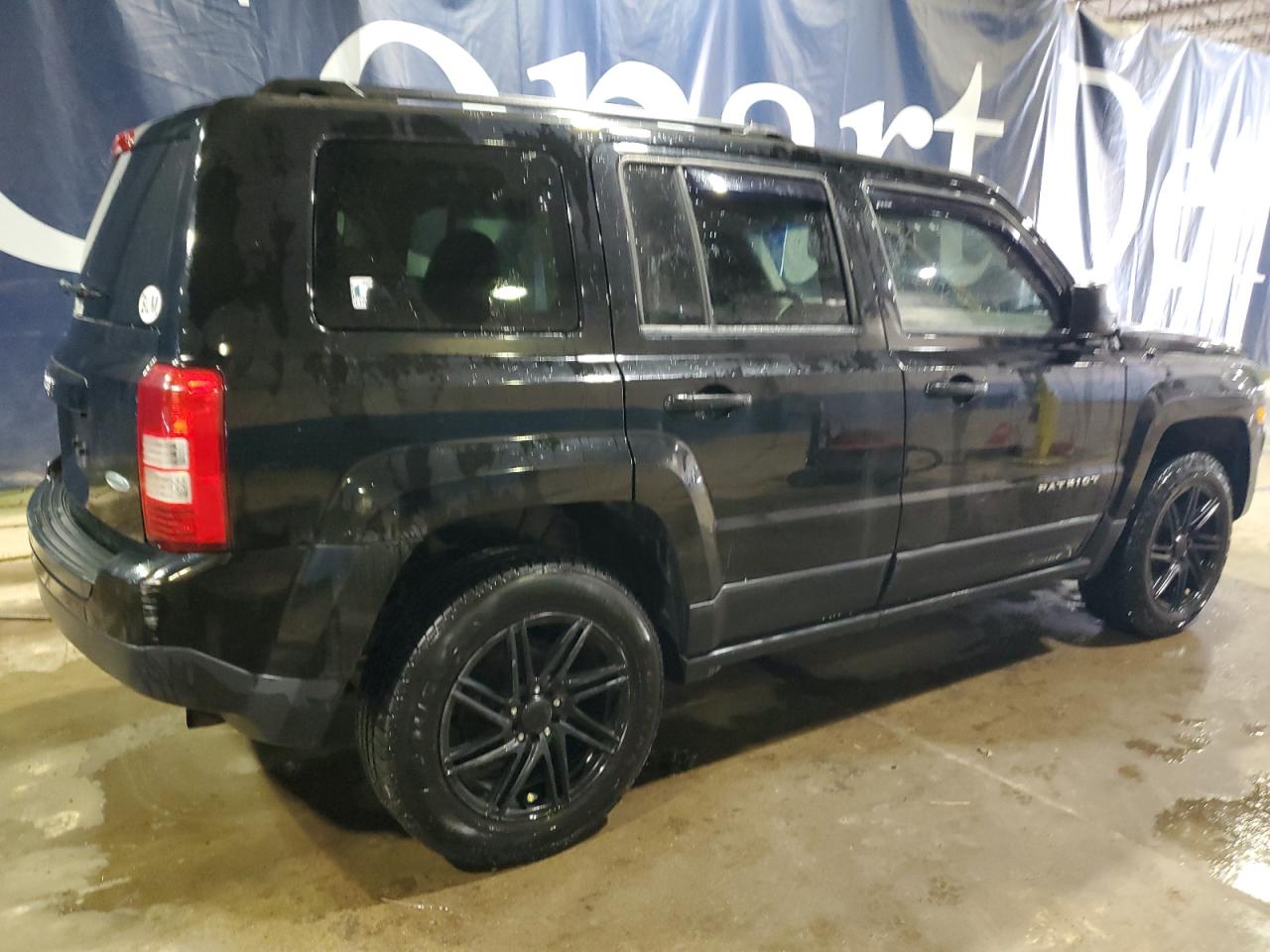 2014 Jeep Liberty (Patriot) VIN 1C4NJRFB2ED659651 Copart auction photo, minor dent/scratches damage thumbnail 3