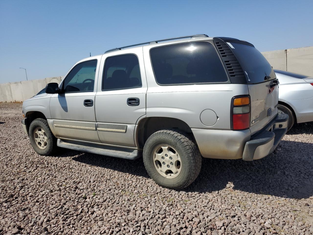 2005 Chevrolet Tahoe VIN 1GNEK13Z85R239161 Copart auction photo, mechanical damage thumbnail 2