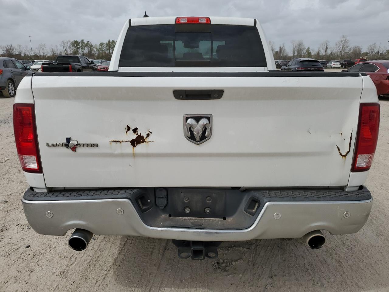 2016 RAM 1500 VIN 1C6RR6LT9GS194801 Copart auction photo, front end / minor dent/scratches damage thumbnail 6