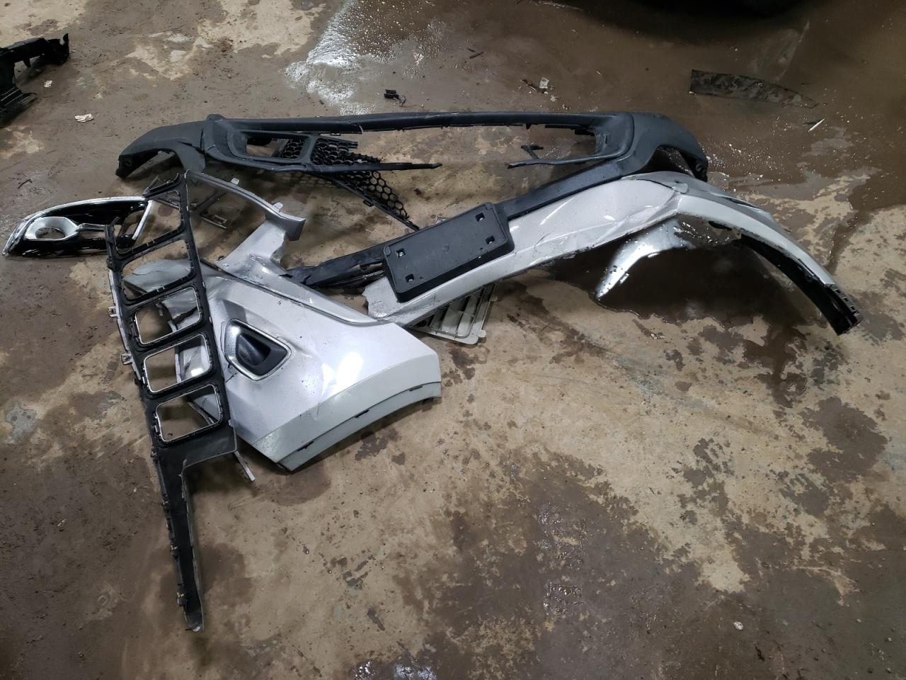 2015 Jeep Grand Cherokee VIN 1C4RJFAGXFC787601 Copart auction photo, front end damage thumbnail 12