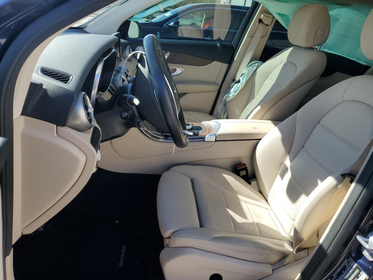2019 Mercedes-Benz GLC VIN WDC0G4KB1KV154105 Copart auction photo, side / rear end damage thumbnail 7