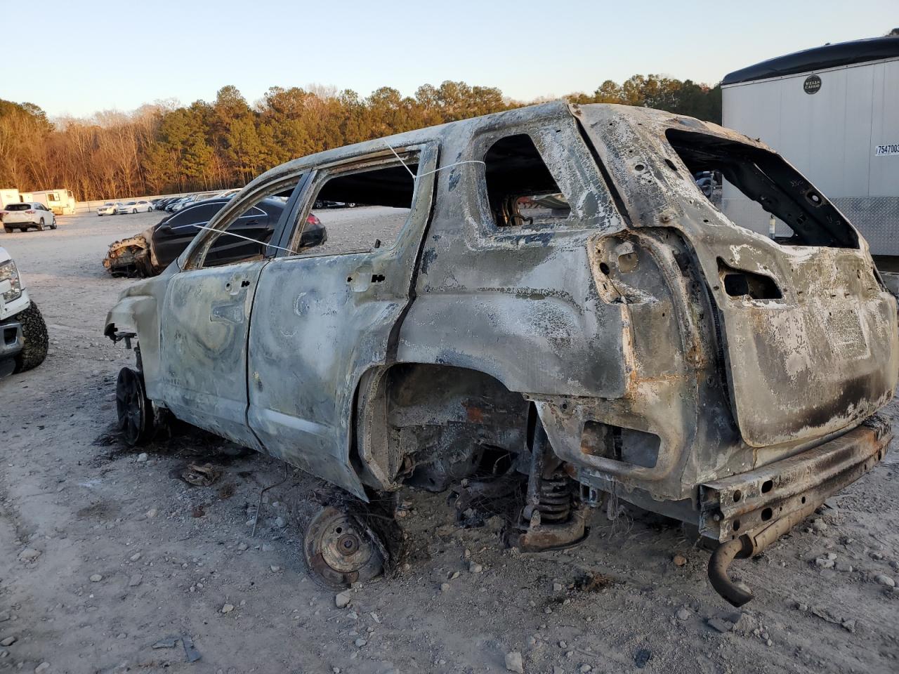 2013 GMC Terrain VIN 2GKALMEK5D6323216 Copart auction photo, burn damage thumbnail 2