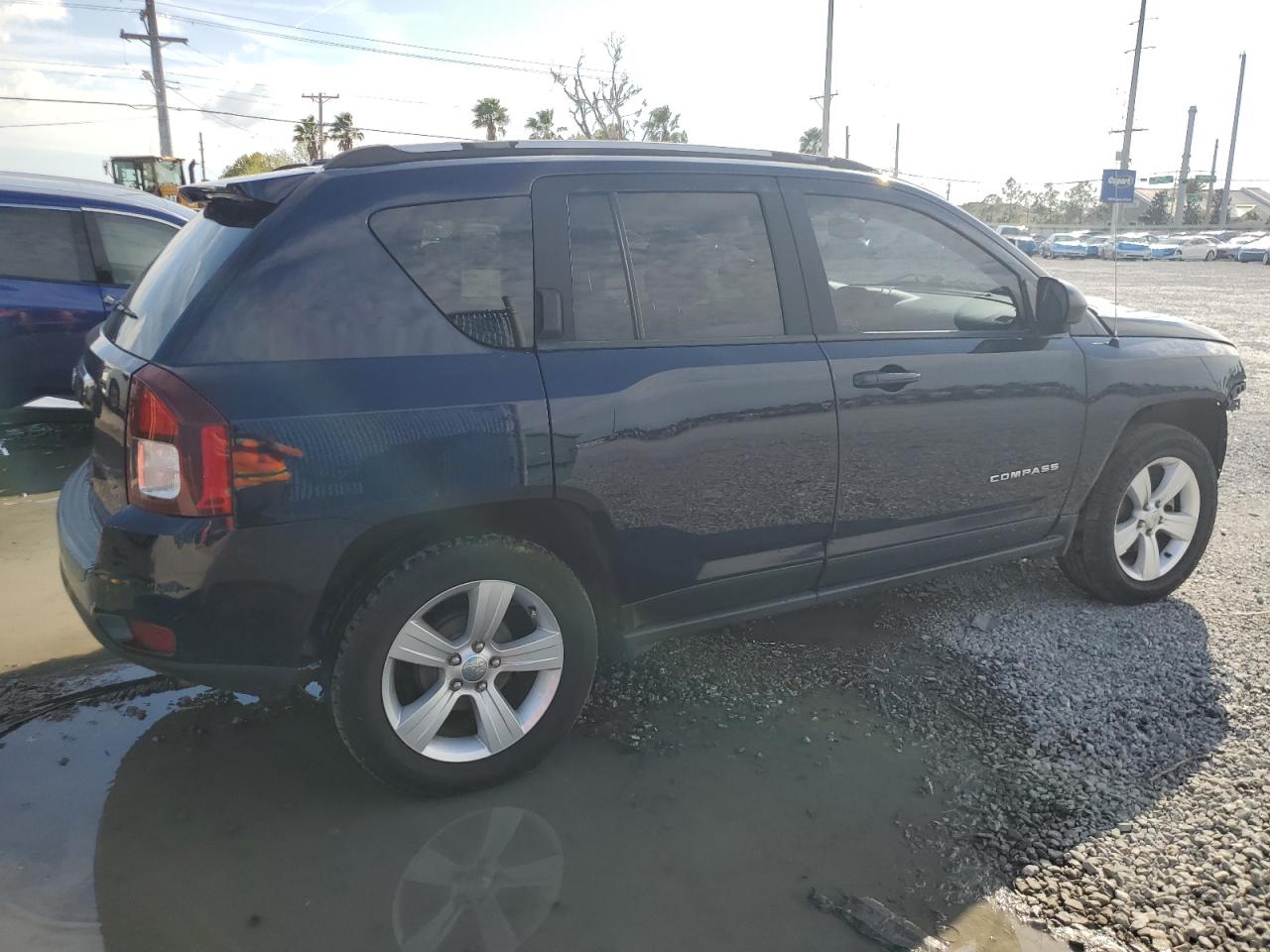 2016 Jeep Compass VIN 1C4NJCBA2GD600497 Copart auction photo, front end damage thumbnail 3