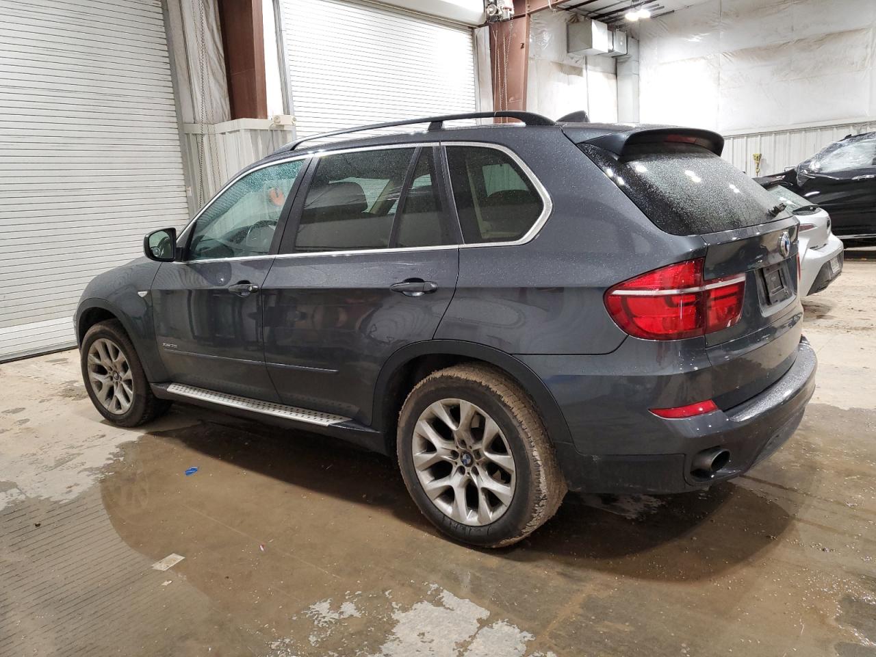 2013 BMW X5 VIN 5UXZV4C54D0G51131 Copart auction photo, side / rear end damage thumbnail 2